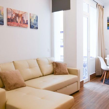 Apartamento San Jacinto III เซบีญา ภายนอก รูปภาพ
