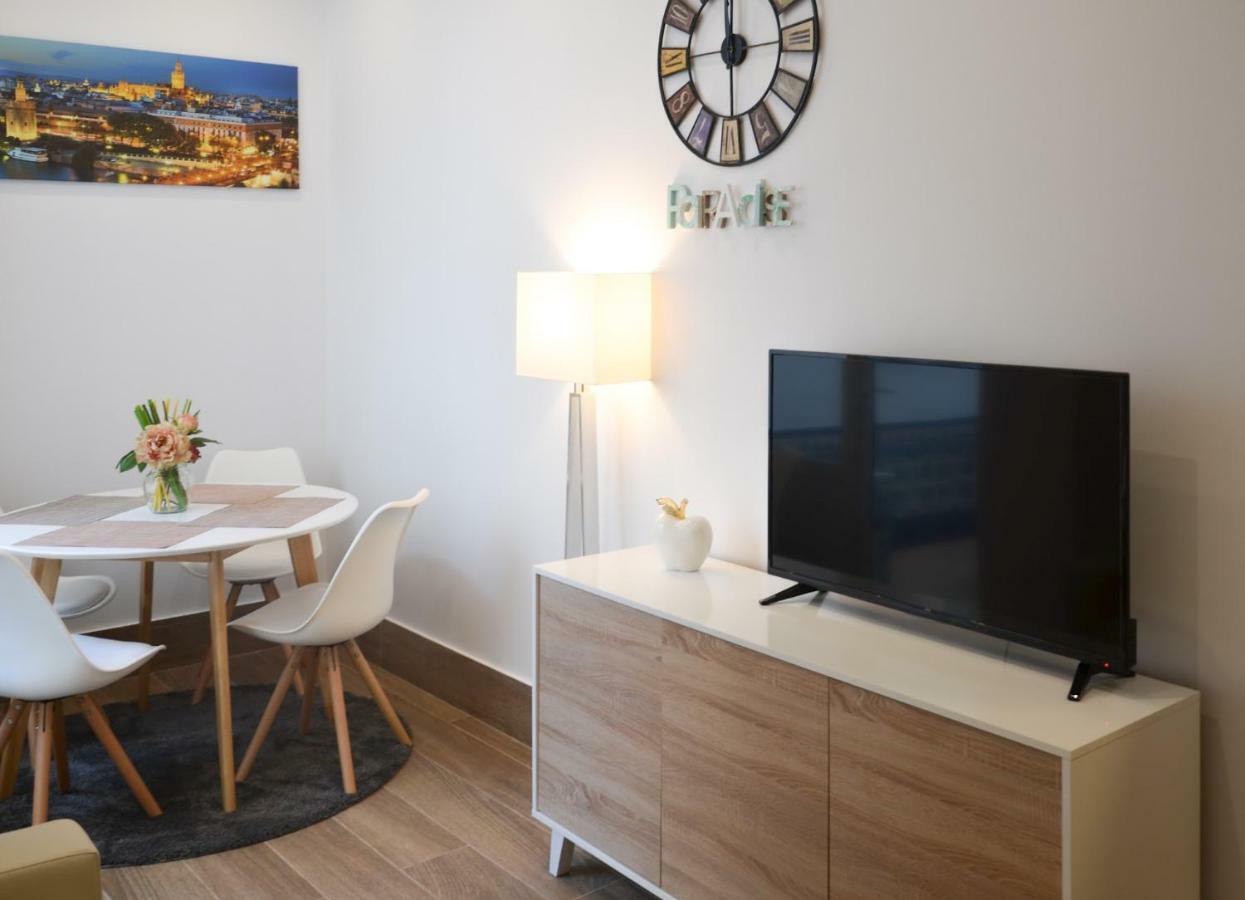 Apartamento San Jacinto III เซบีญา ภายนอก รูปภาพ